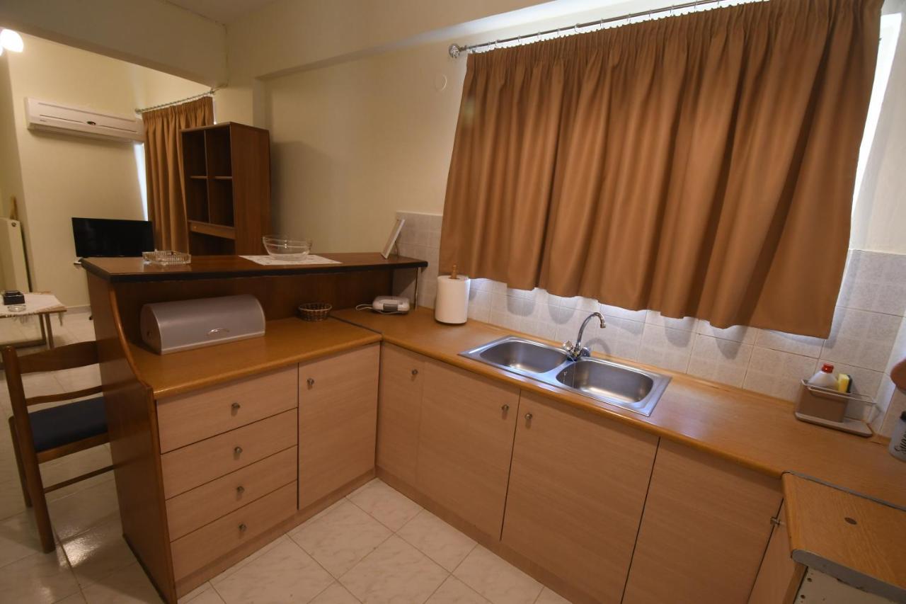 Mary'S Home Каламата Экстерьер фото