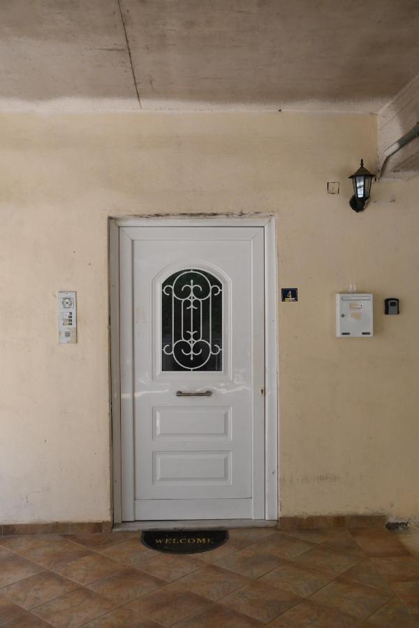 Mary'S Home Каламата Экстерьер фото