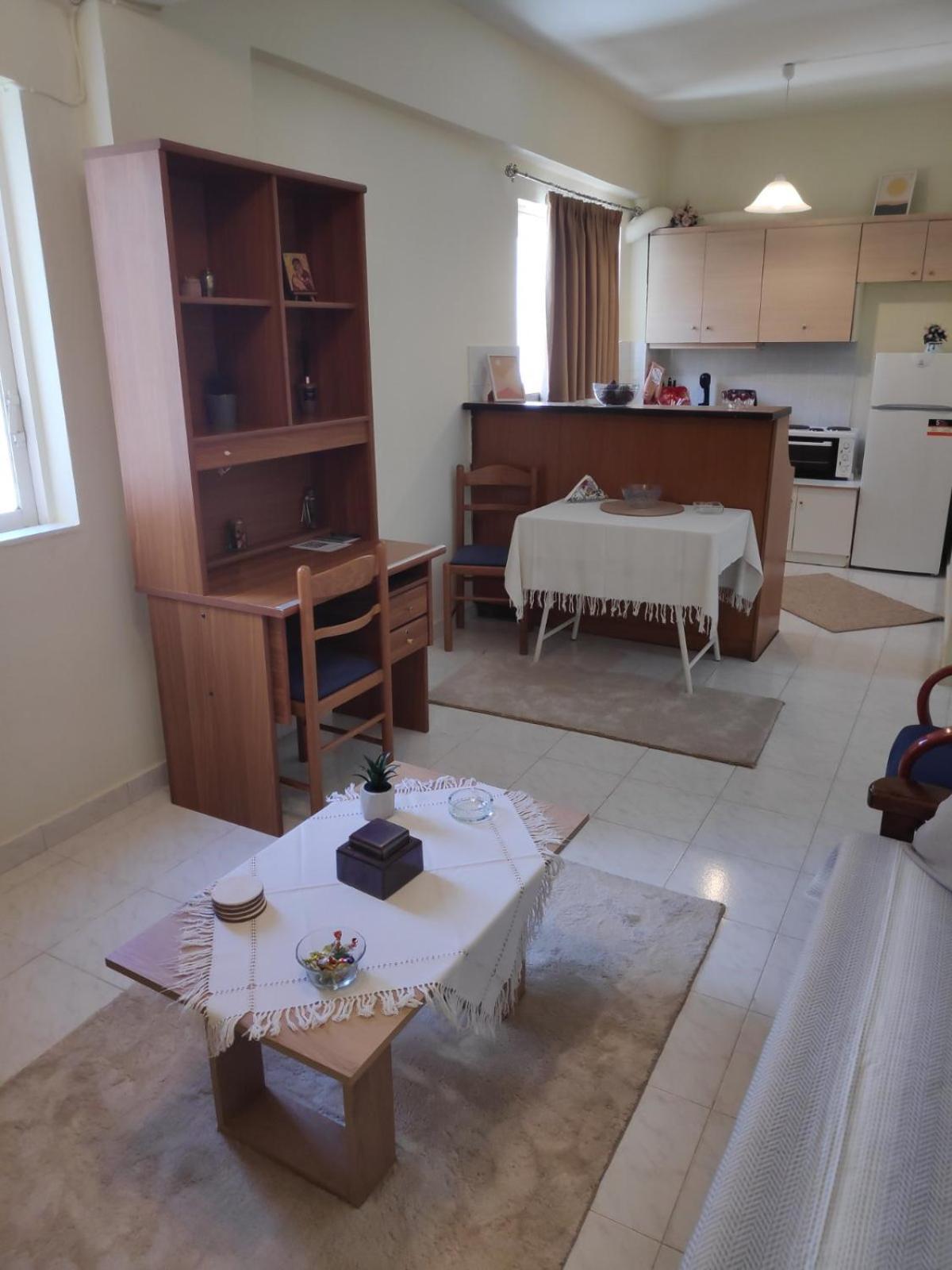 Mary'S Home Каламата Экстерьер фото